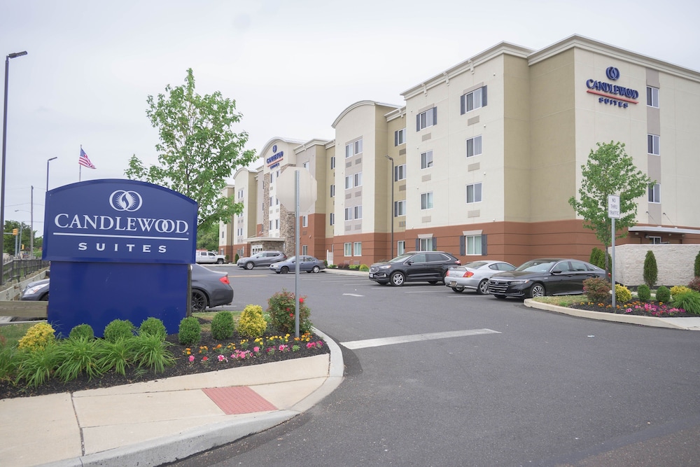 Candlewood Suites Chester Philadelphia International Airport by IHG - photo 48