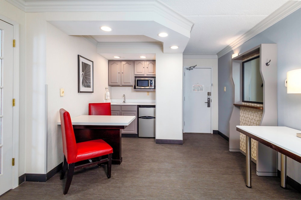 Holiday Inn Weirton Steubenville Area by IHG - photo 10