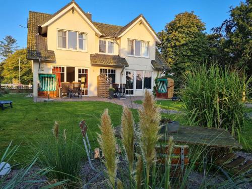 Doppelhaushaelfte Klatschmohn - carbon neutral hotel in Unknown City