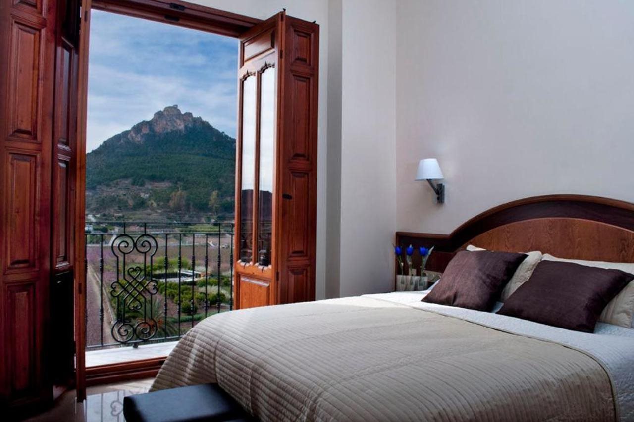 Hotel San Sebasti N Hospeder A — Cieza