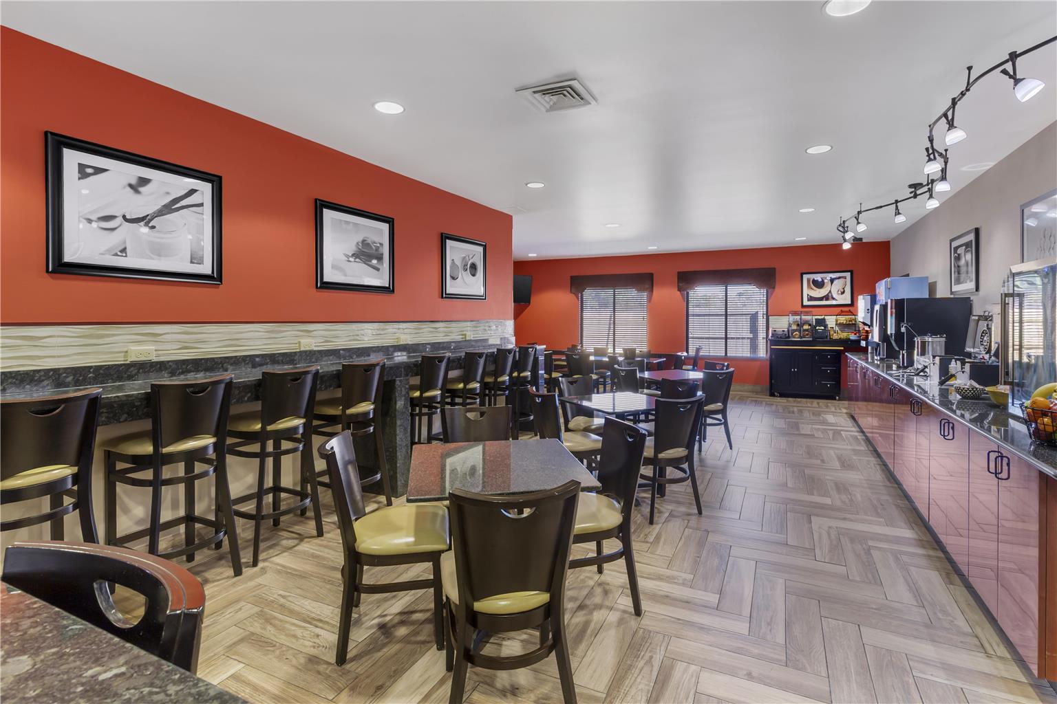 Best Western Plus Suites Greenville - photo 36