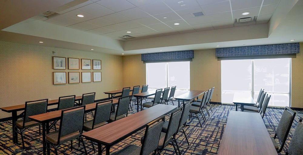 Hampton Inn Colorado Springs I 25 Central - photo 32