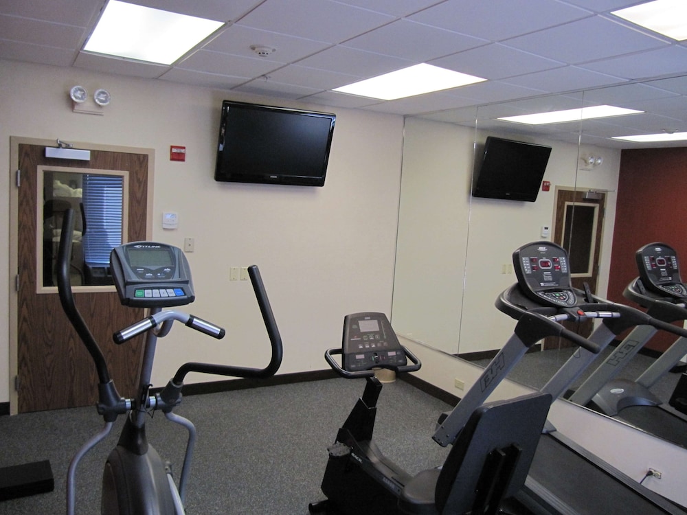 Hampton Inn Lindale Tyler - photo 29