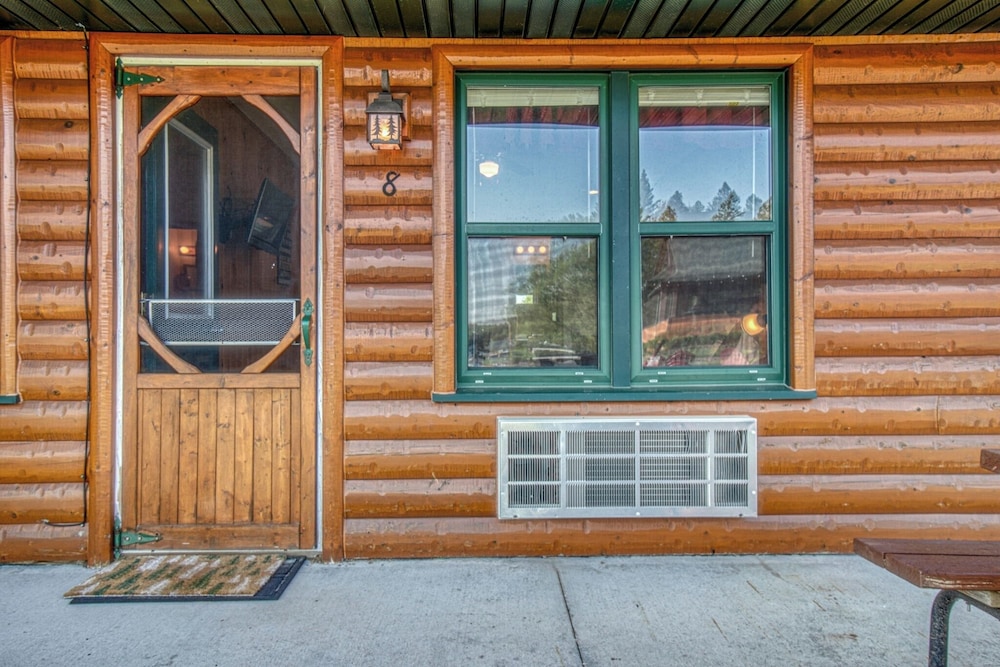Lena's Northern Pines Resort - photo 35