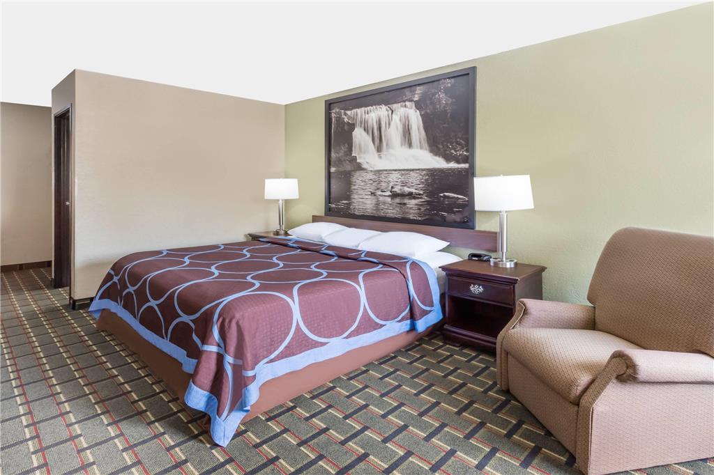 Super 8 by Wyndham Logansport - photo 6
