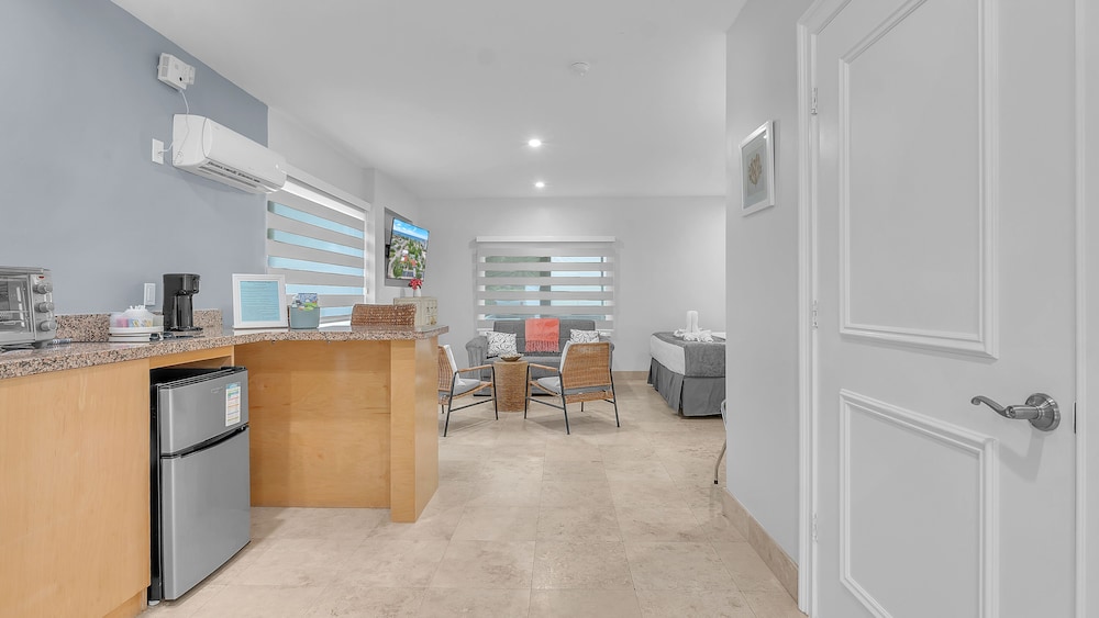 Hotel Seacrest - photo 8