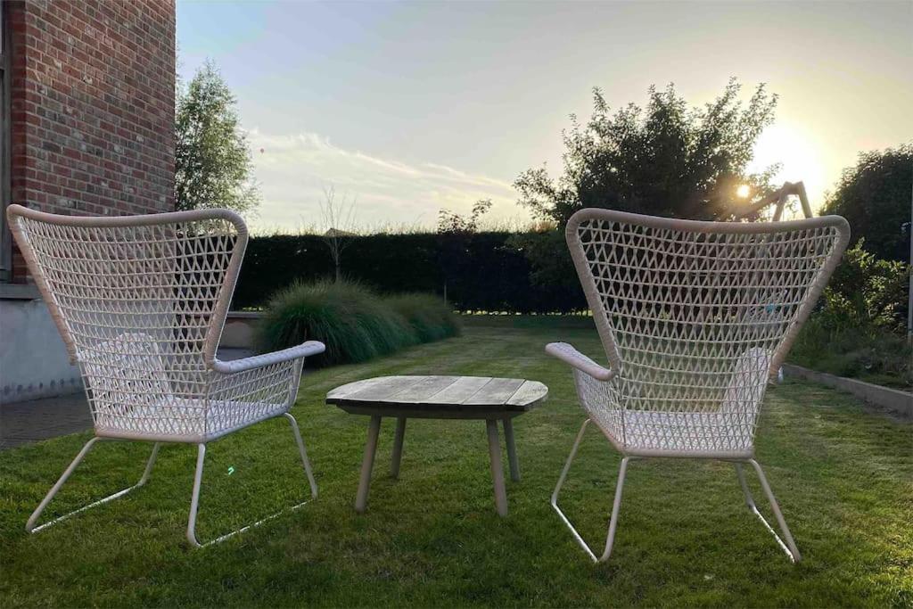 The Conservatory a cosy holiday home located central between Gent Antwerpen & Brussel — 4-Star Luxury Hotel in Lokeren, Belgium