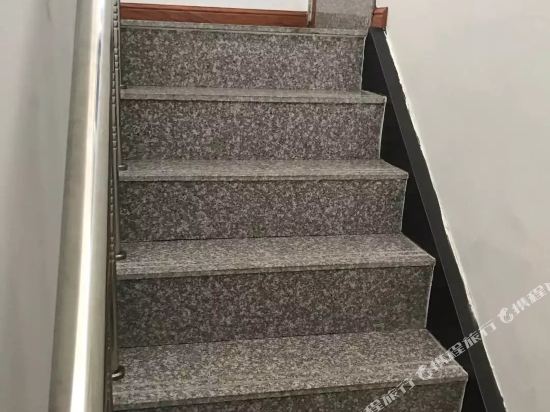 YunLong Hotel in Fuxin, People's Republic of China