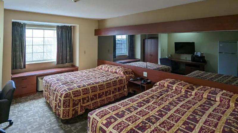 St Clair Inn and Suites - photo 12