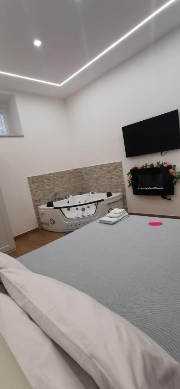 Vient' E Mar Suite — 4-Star Luxury Hotel in Castellammare Di Stabia, Italy