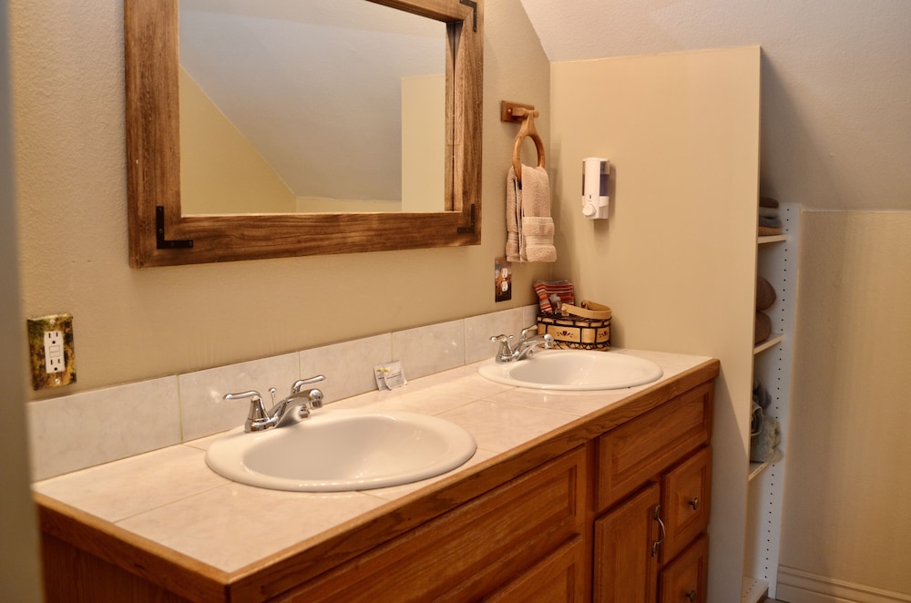 Ouray Main Street Inn - photo 114