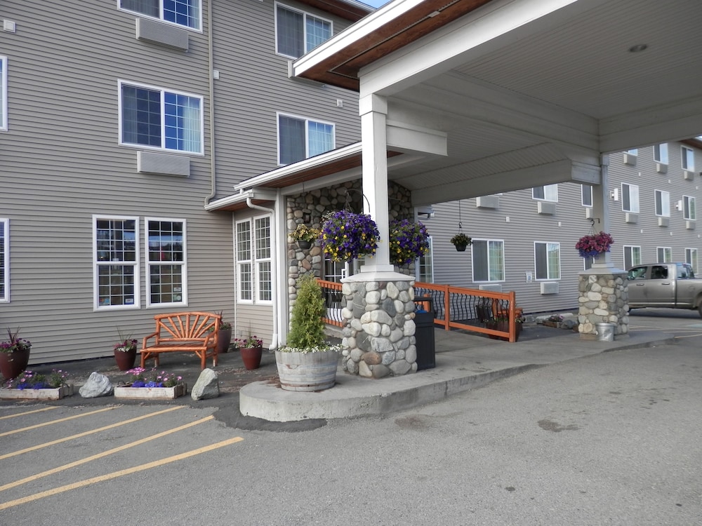 Grand View Inn & Suites - photo 33
