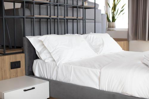 Ginger Home Studio — 4-Star Luxury Hotel in Tirana, Albania
