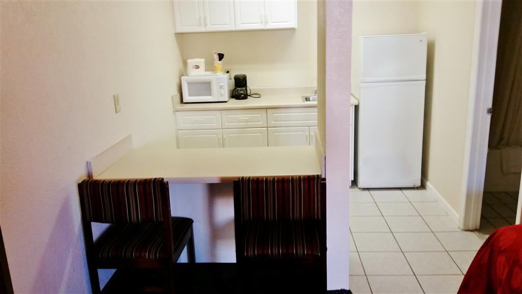 Country Hearth Inn & Suites Augusta - photo 14