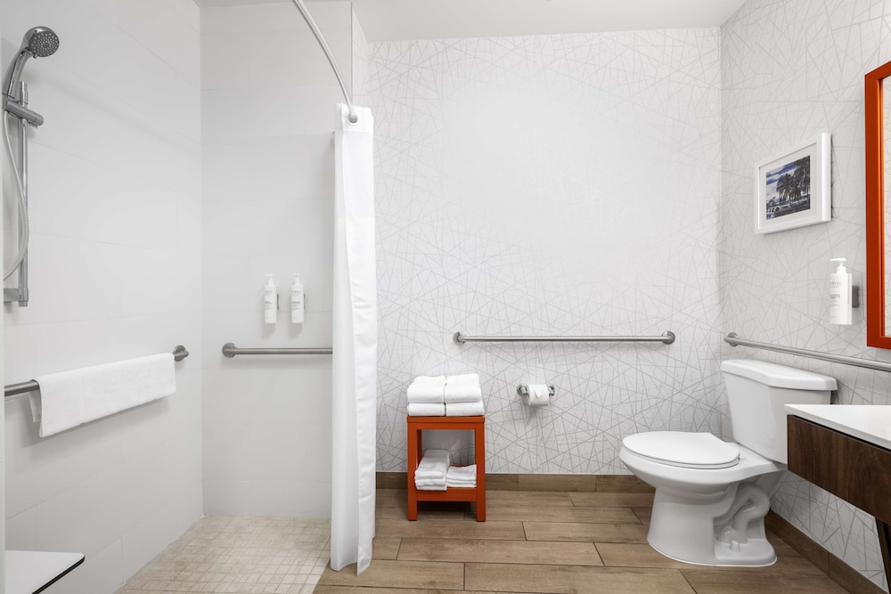 Hampton Inn by Hilton West Palm Beach Central Airport - photo 32