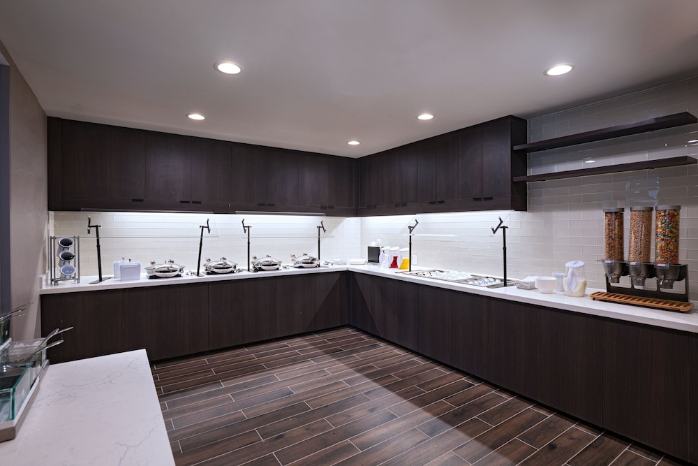 Residence Inn by Marriott New Brunswick Tower Center Blvd - photo 27