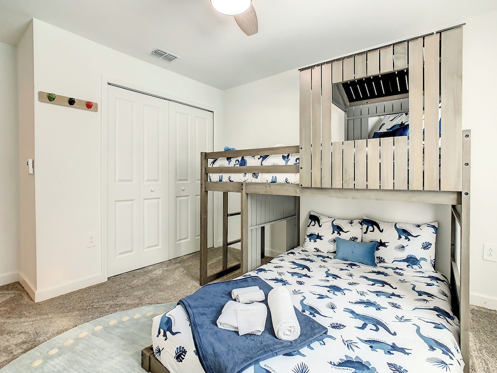 Sophisticated Living at Storey Lake - photo 6