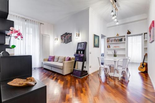 The funny apartment in Garbatella — 4-Star Luxury Hotel in Rome, Italy