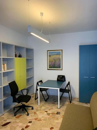 Cozy 1 Room Studio in Giambellino — 4-Star Luxury Hotel in Milan, Italy