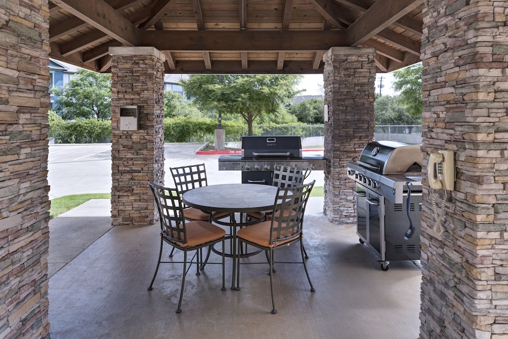 Staybridge Suites Austin NW by IHG - photo 29