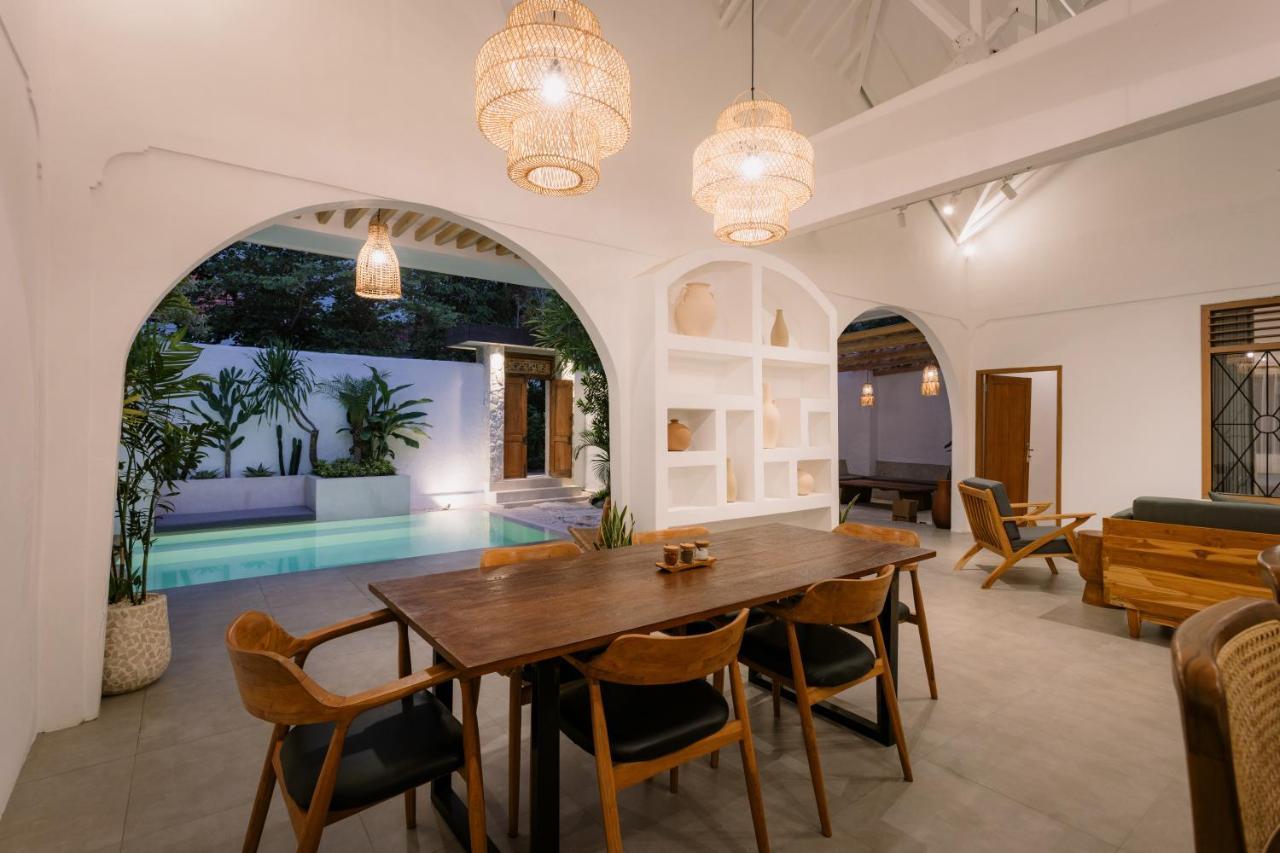 Villa Batu Putih Seminyak — 4-Star Luxury Hotel in Seminyak, Indonesia