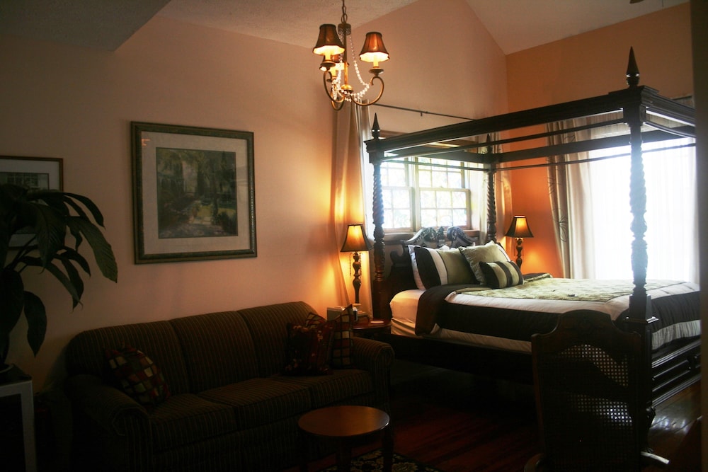 Old City House Inn and Restaurant - photo 5