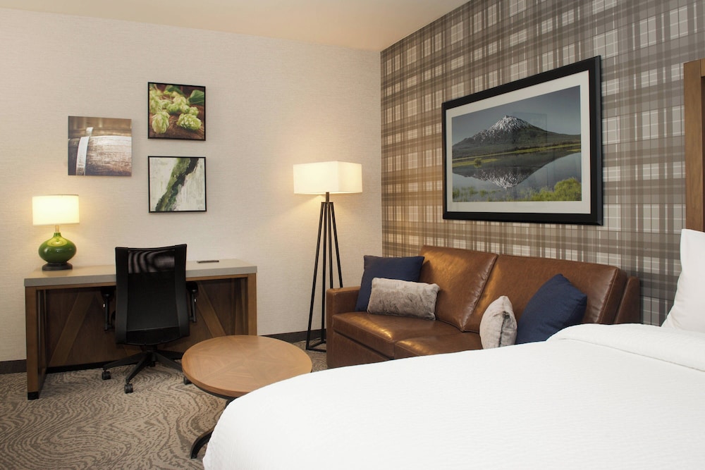 SpringHill Suites by Marriott Bend - photo 18