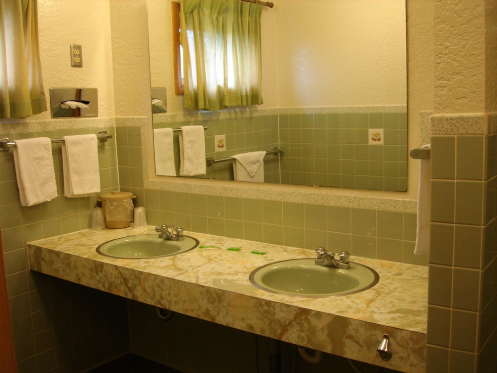 Nevada Inn - photo 25