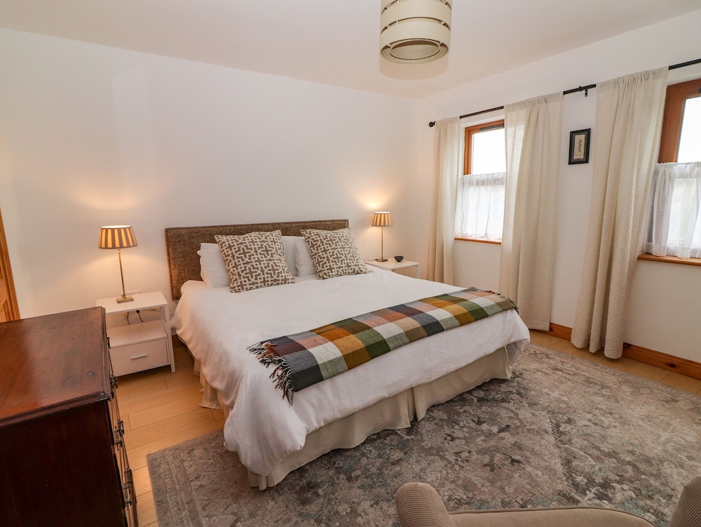 Cherry Blossom Cottage — Ennis — photo 3
