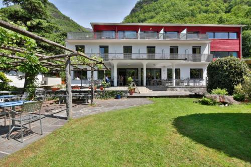 Eco Hotel Cristallina in Gordola, Switzerland