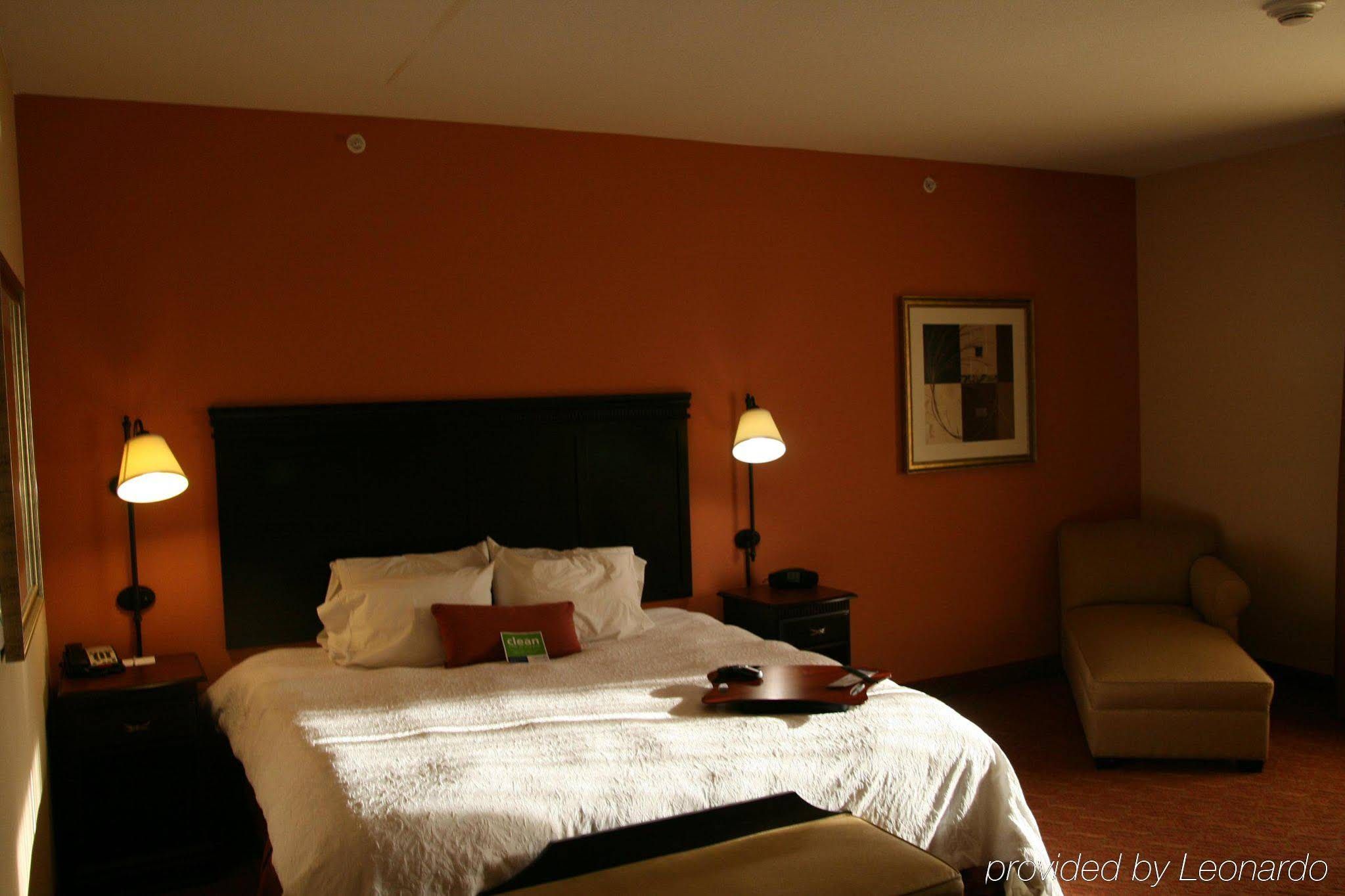 Durant Inn & Suites - photo 22