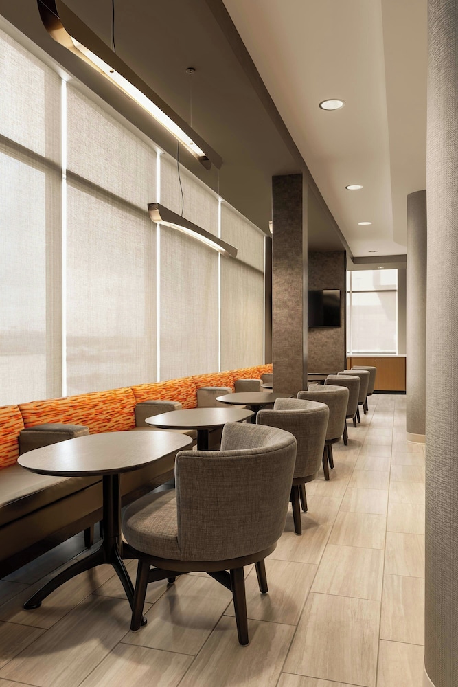SpringHill Suites by Marriott Fargo - photo 38