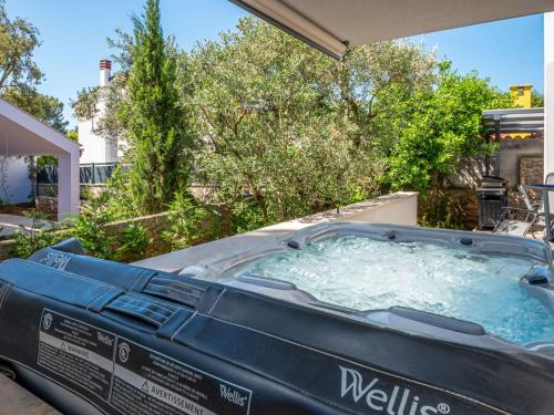 Apartment Artatore 1 by Interhome — 4-Star Luxury Hotel in Mali Losinj, Croatia