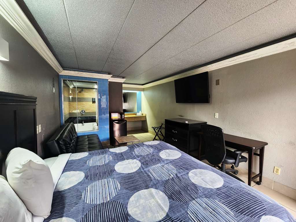 Americas Best Value Inn & Suites Little Rock at Scott Hamilton Dr - photo 42