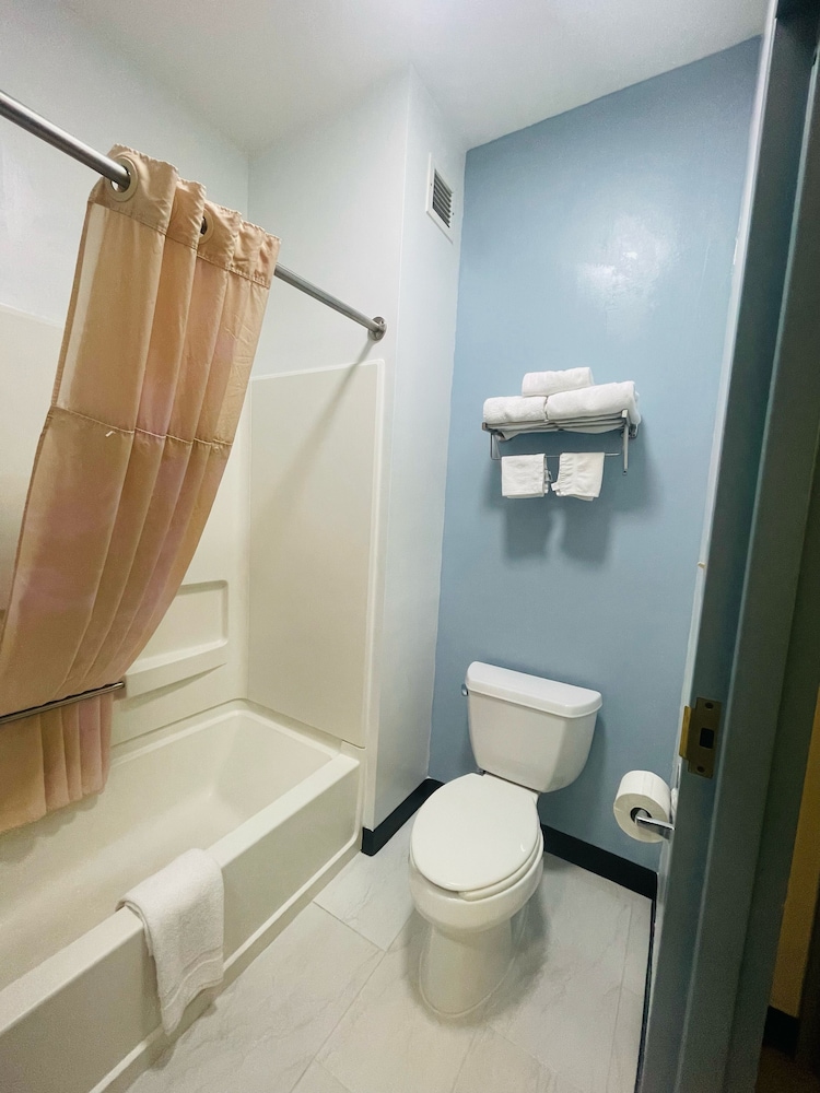 Grand Vista Hotel and Suites - photo 25