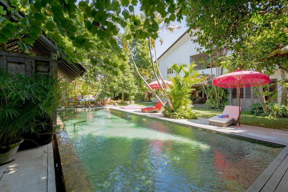 Villa Tap — 4-Star Luxury Hotel in Canggu, Indonesia