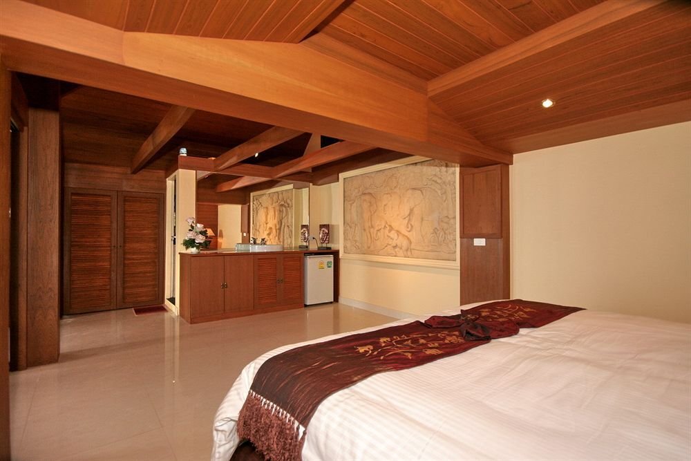 Longtail Suites — Patong — photo 5