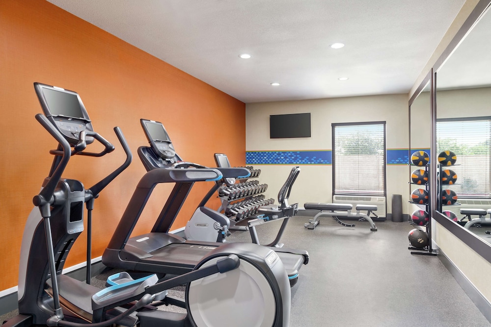 Hampton Inn Paris - photo 22