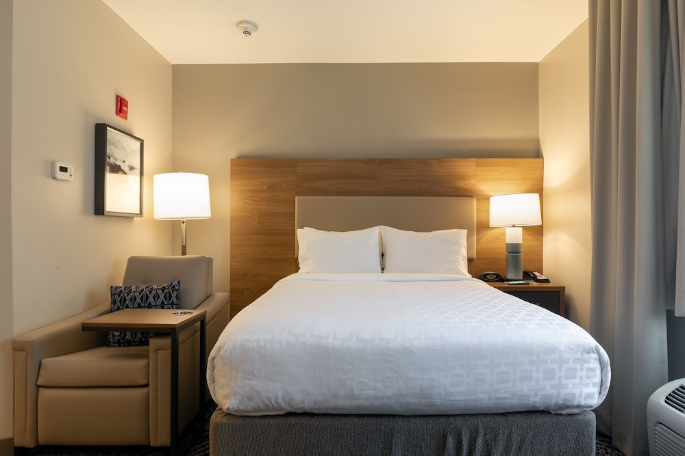 Candlewood Suites Enterprise by IHG - photo 13