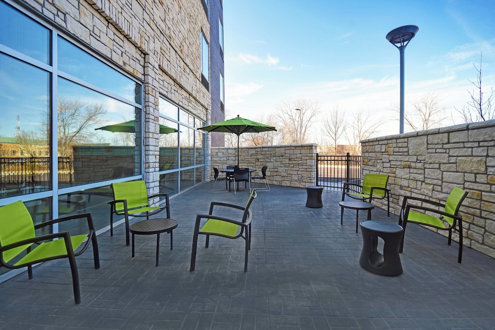 SpringHill Suites by Marriott St. Paul Arden Hills - photo 31