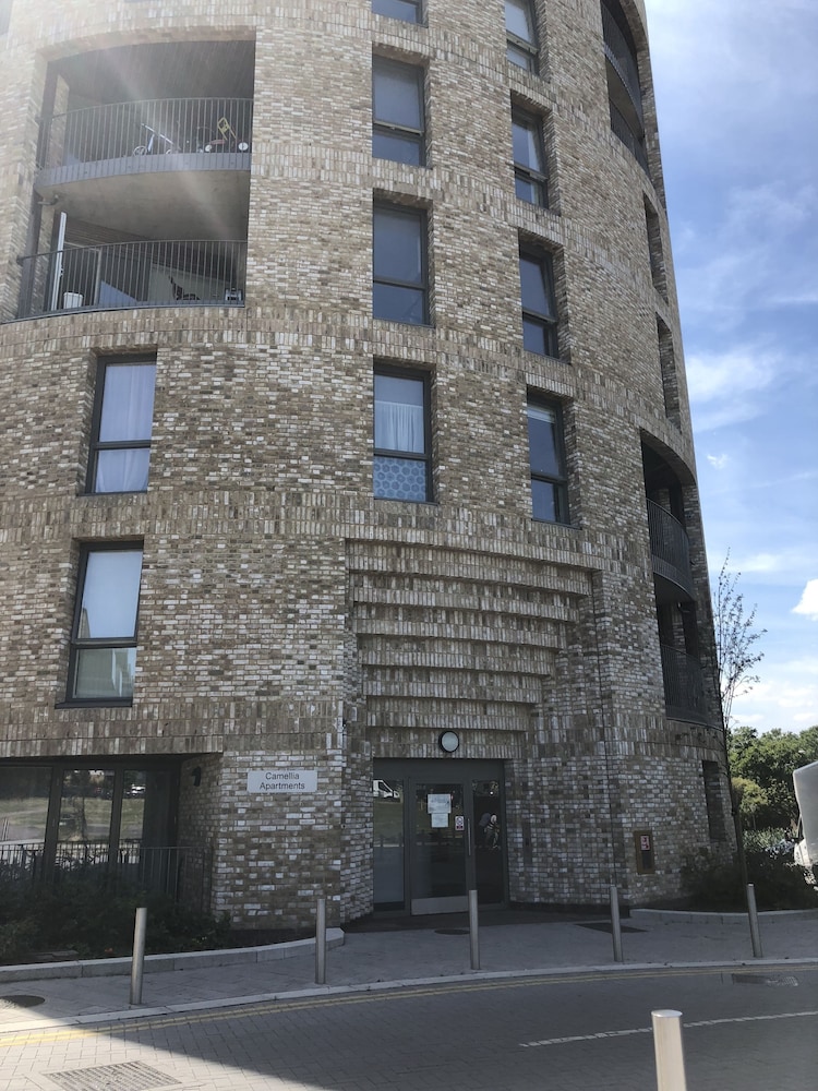 Wembley 2 Bedroom Apartment — 4-Star Luxury Hotel in London, United Kingdom