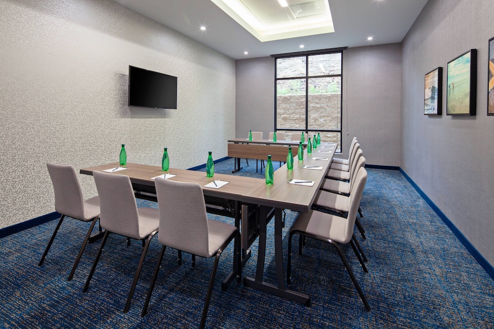 SpringHill Suites by Marriott Escondido Downtown - photo 33