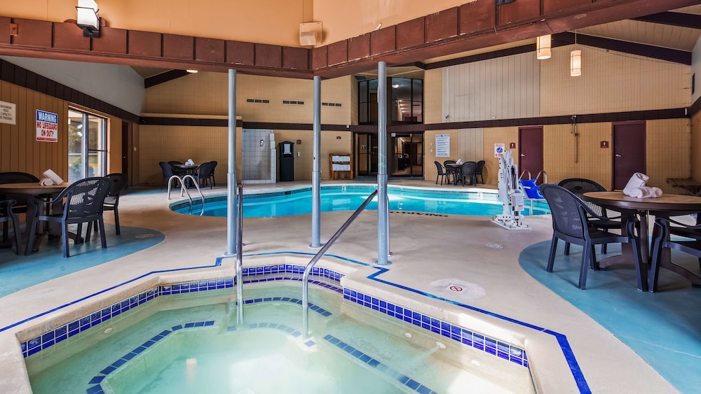 Quality Inn & Suites Black River Falls I 94 - photo 45