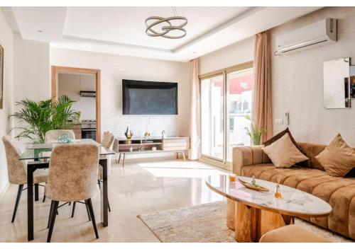 Loft Moderne Cosy avec Terrasse vue unique centre de Casablanca — 4-Star Luxury Hotel in Casablanca, Morocco