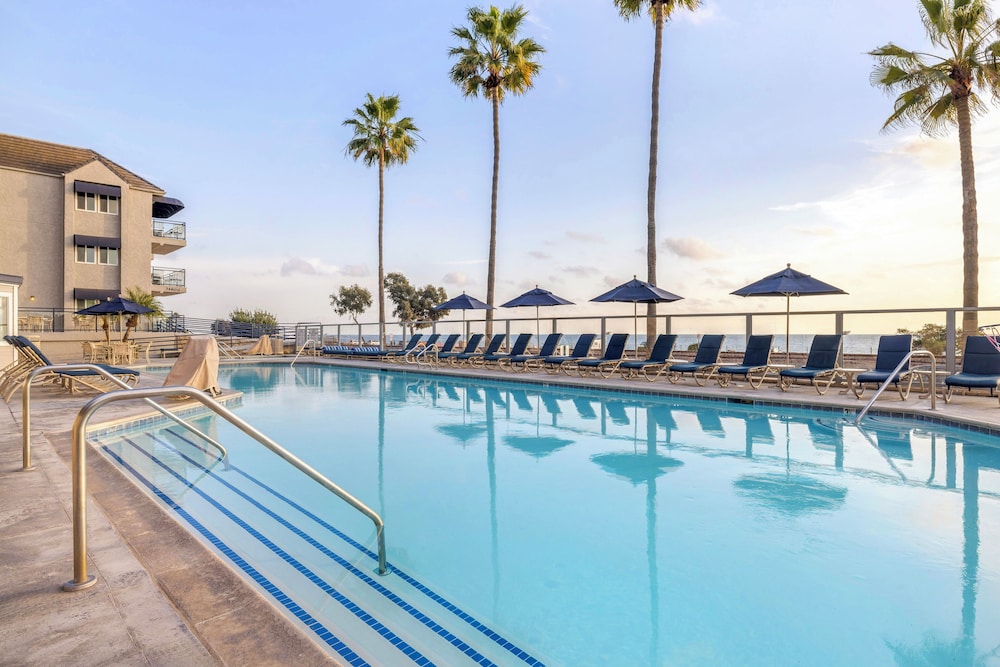 Hilton Vacation Club Riviera Beach & Shores CA - carbon neutral hotel in Dana Point
