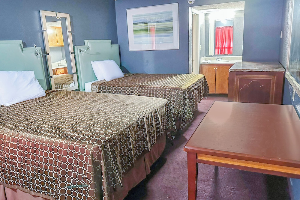 Hahira Inn By OYO near Valdosta - photo 39