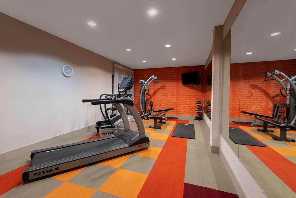 La Quinta Inn & Suites by Wyndham Harrisburg Hershey - photo 10