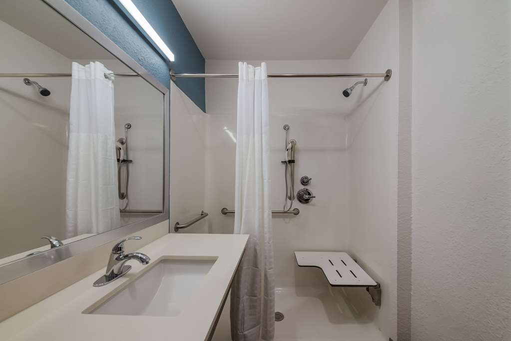 WoodSpring Suites Wesley Chapel Tampa - photo 19