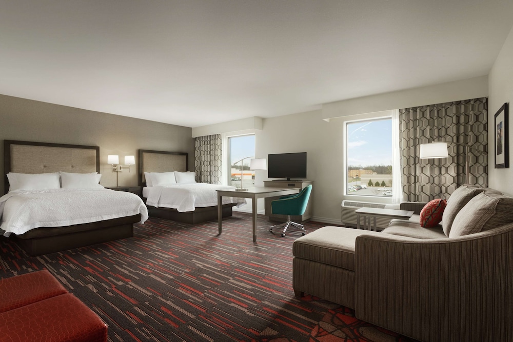 Hampton Inn & Suites St. Louis Alton - photo 12