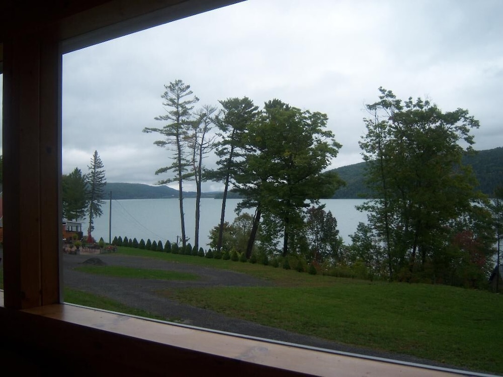 Cobblescote on the Lake - photo 29